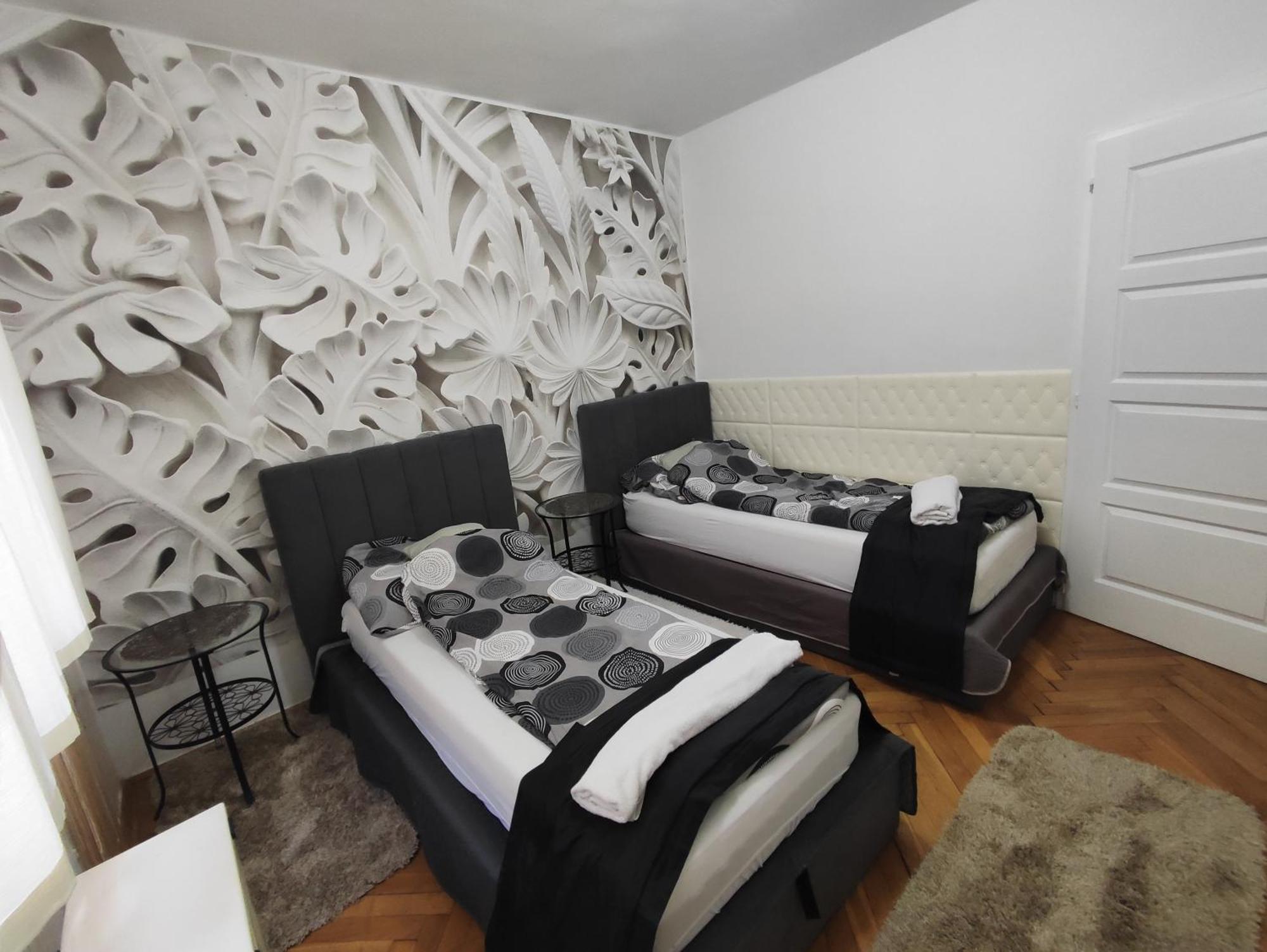 Heni Apartman Nagykanizsa Buitenkant foto