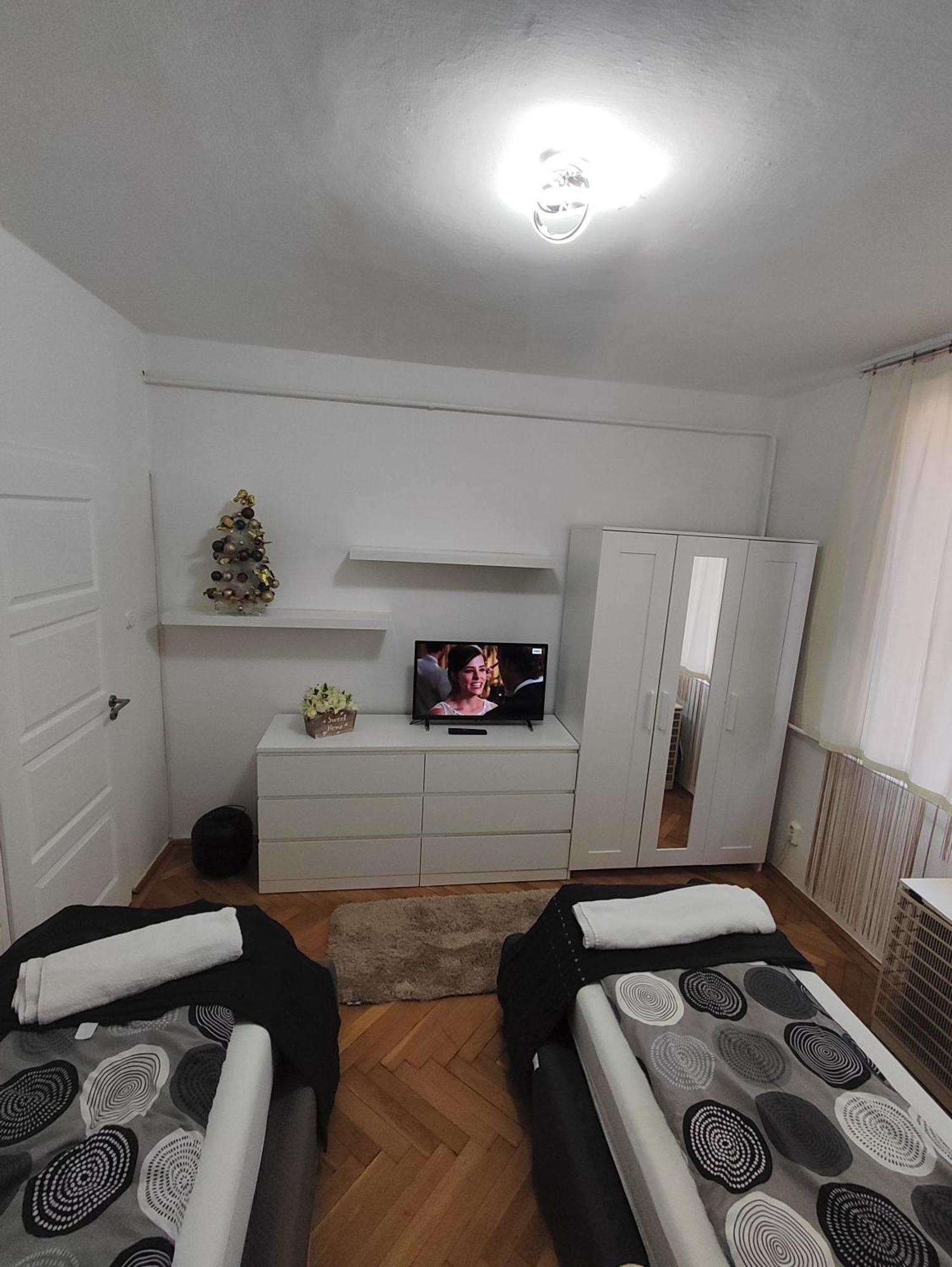 Heni Apartman Nagykanizsa Buitenkant foto