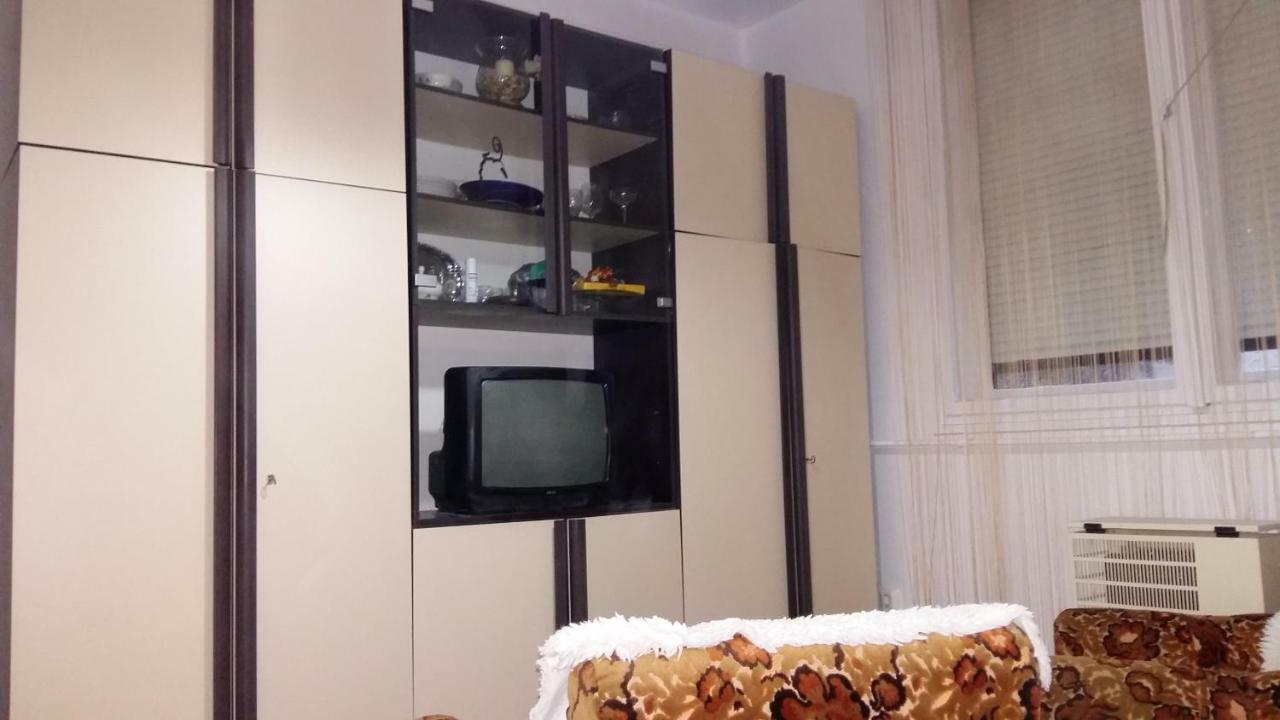 Heni Apartman Nagykanizsa Buitenkant foto