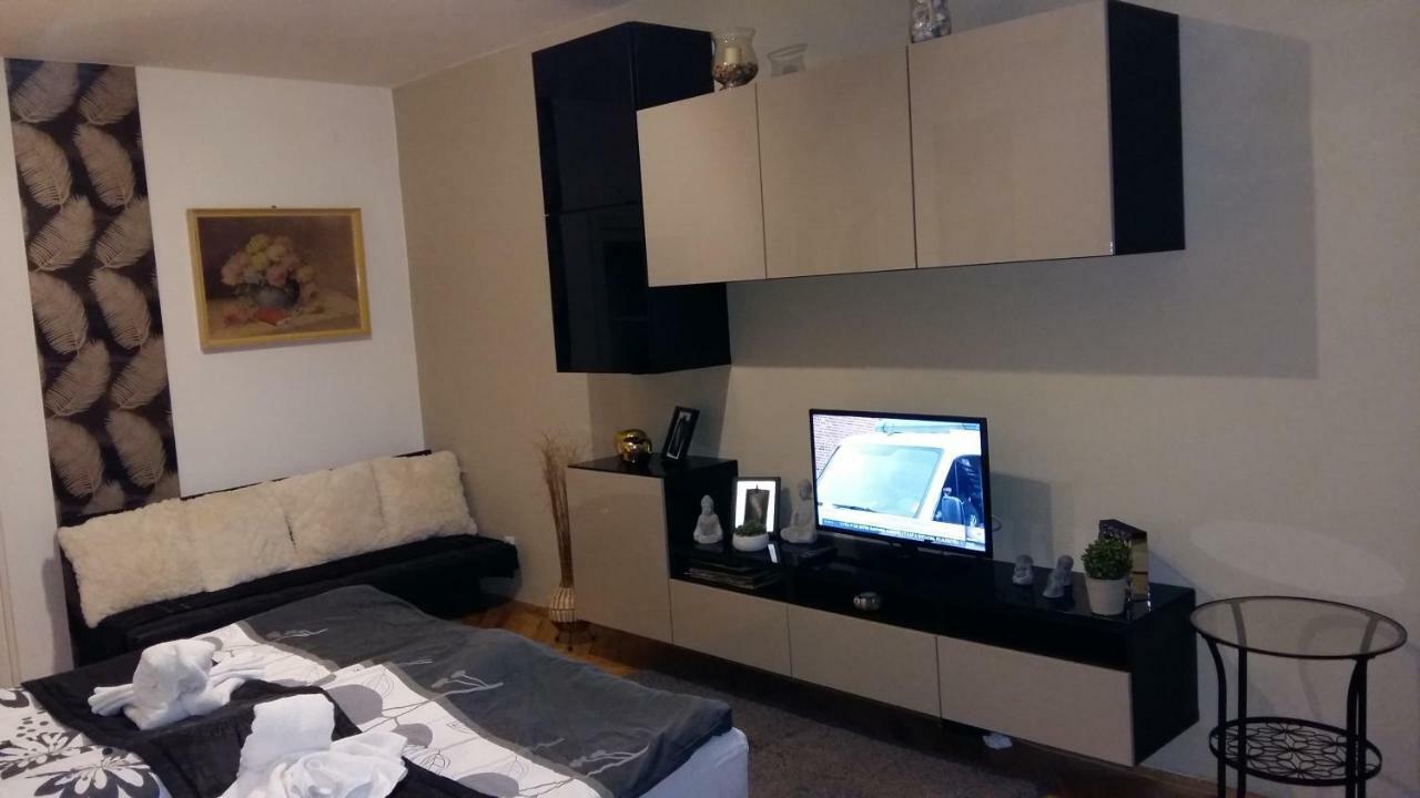 Heni Apartman Nagykanizsa Buitenkant foto