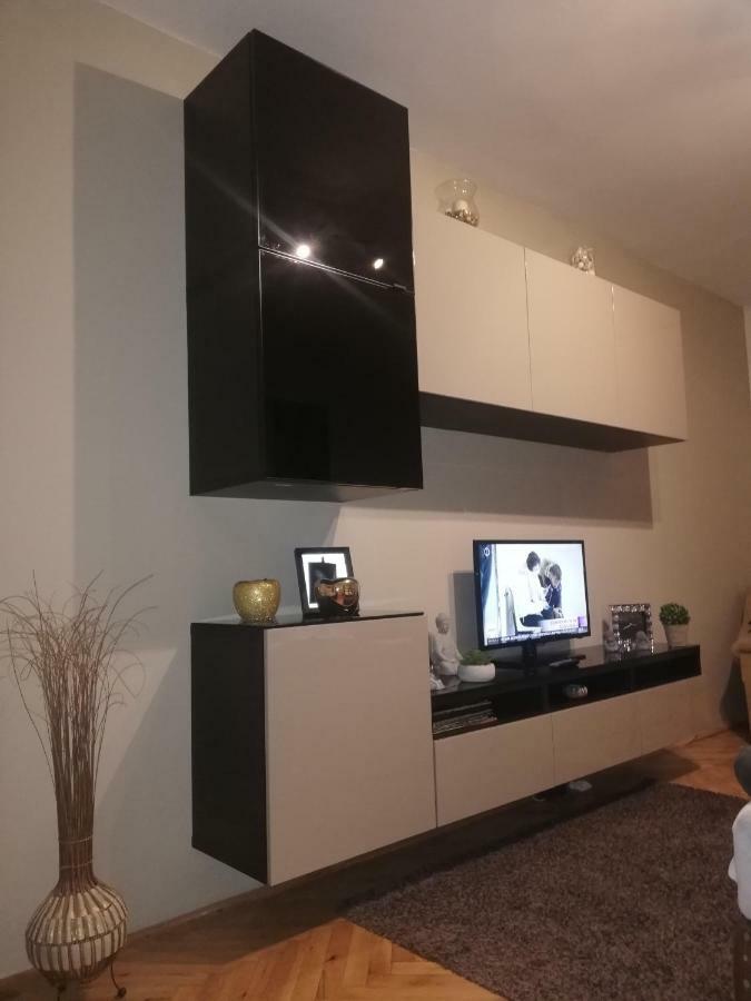 Heni Apartman Nagykanizsa Buitenkant foto